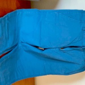 It’s a loose jeans it’s good for a light blue summer outfit for kids e to play
